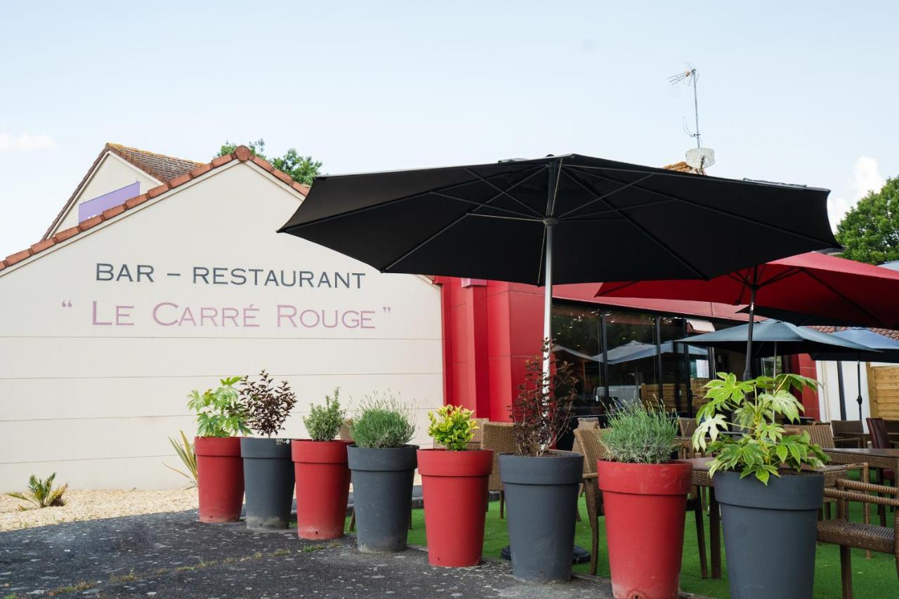 Brit Hotel Essentiel Cholet Bagian luar foto